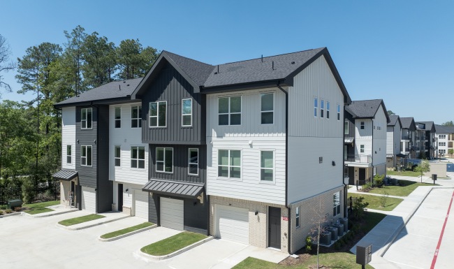 Spacious Townhomes Spacious Townhomes